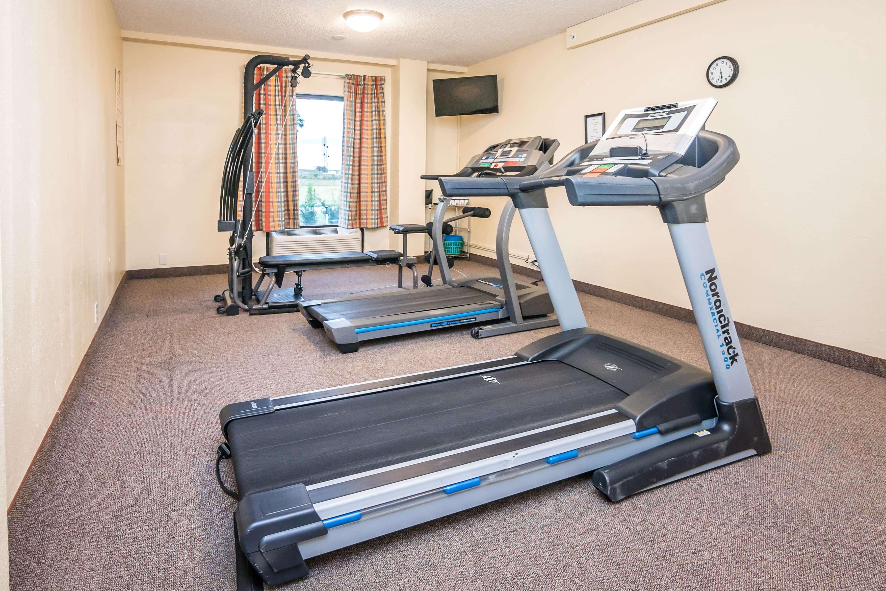 Days Inn & Suites By Wyndham Lake Okeechobee Esterno foto