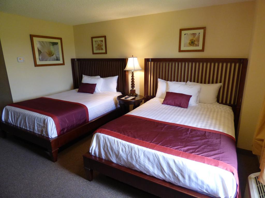 Days Inn & Suites By Wyndham Lake Okeechobee Esterno foto